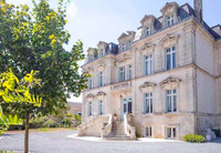 Propriété à vendre à Aulnay, Charente-Maritime - 1 042 011 € - photo n°1