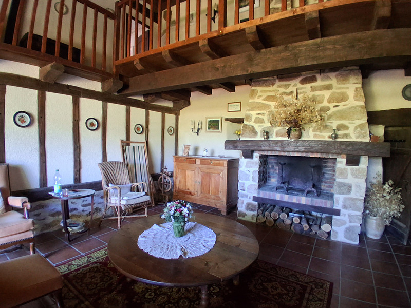 French property for sale in Gorre, Haute-Vienne - €194,400 - photo 1