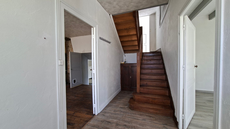 French property for sale in Lonnes, Charente - €117,720 - photo 2