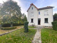 Maison à vendre à Boussac, Creuse - 130.800 € - photo 1
