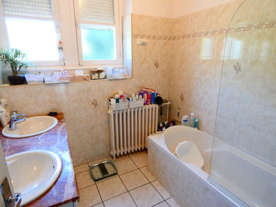 French property for sale in Argentat-sur-Dordogne, Corrèze - €397,500 - photo 4