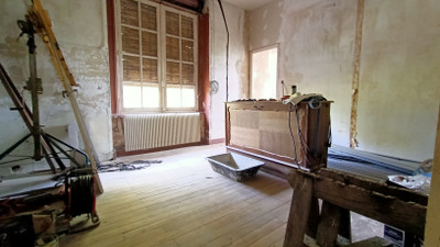French property for sale in Luxé, Charente - €128,000 - photo 4
