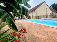 Maison à vendre à Joué-du-Bois, Orne - 246.000 € - photo 1
