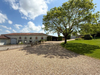 Propriété à vendre à Cognac, Charente - 790 000 € - photo n°10