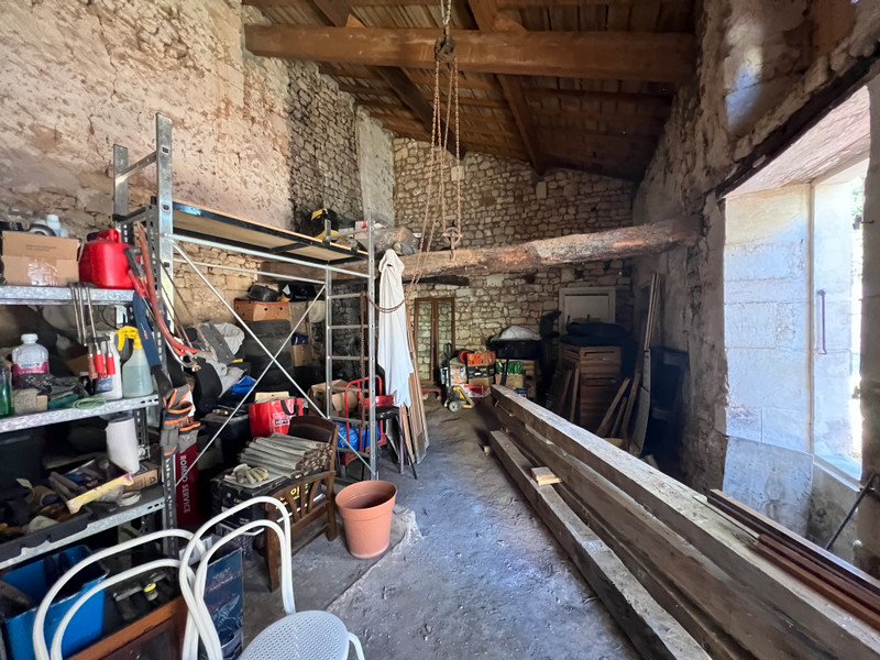 French property for sale in Saint-Savinien, Charente-Maritime - €108,000 - photo 6