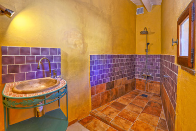French property for sale in Rustrel, Vaucluse - €229,000 - photo 9