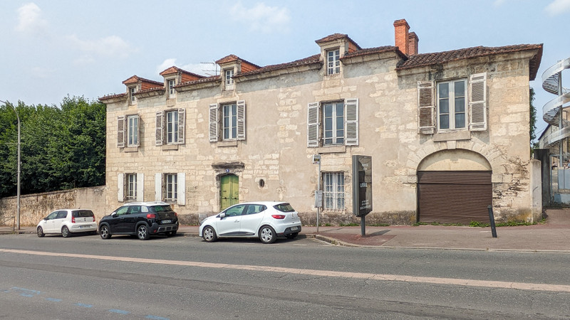 French property for sale in Périgueux, Dordogne - €470,000 - photo 10