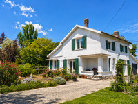 Propriété à vendre à Thors, Charente-Maritime - 178 200 € - photo n°1