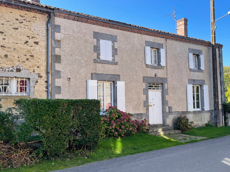 French property for sale in Val-d'Oire-et-Gartempe, Haute-Vienne - €141,700 - photo 1