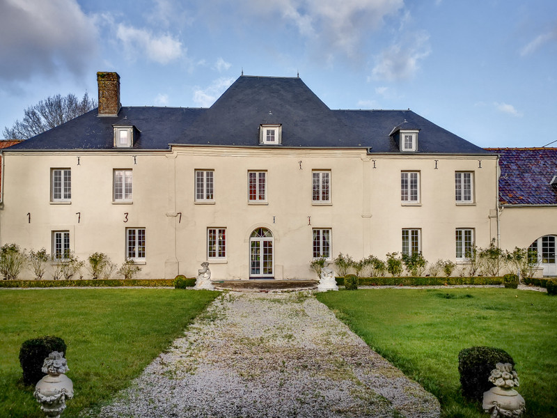 House for sale in Montreuil PasdeCalais Stunning 5 bedroom family