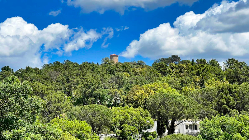 French property for sale in La Garde-Freinet, Var - €149,900 - photo 2