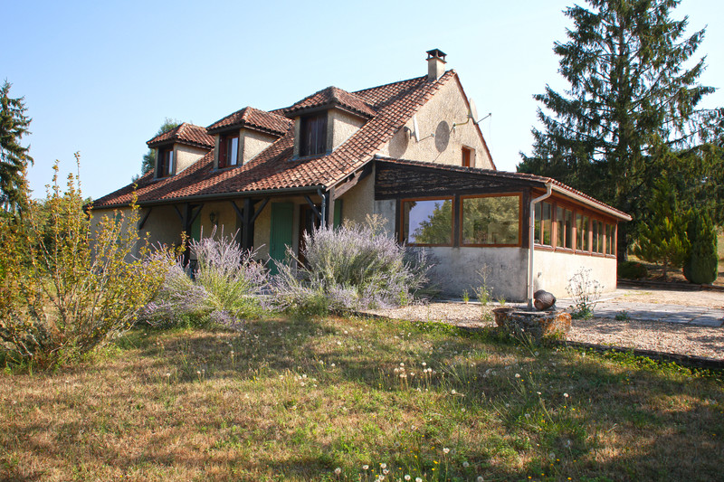 House for sale in La RochebeaucourtetArgentine Dordogne Stone house with 4 bedrooms, a