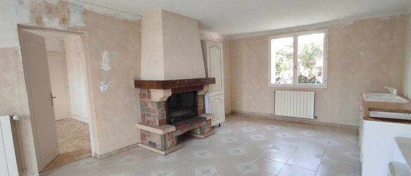 French property for sale in Ruffec, Charente - &#8364;126,440 - photo 4