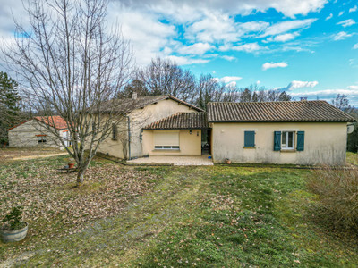Maison à vendre à Saint-Aubin-de-Nabirat, Dordogne, Aquitaine, avec Leggett Immobilier