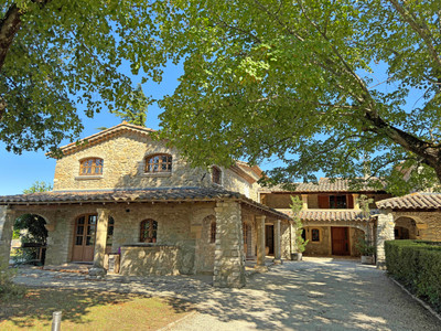 Maison à vendre à La Bégude-de-Mazenc, Drôme, Rhône-Alpes, avec Leggett Immobilier