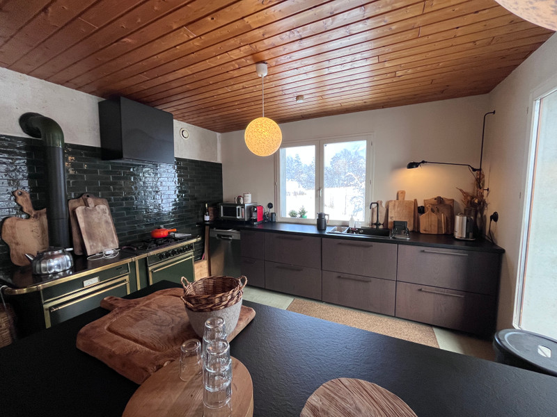 French property for sale in Les Déserts, Savoie - €995,000 - photo 3