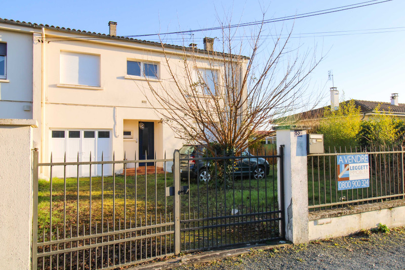 Maison à vendre à Saint-Jean-d'Angély, Charente-Maritime - 172 800 € - photo 1