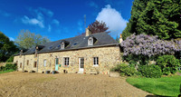Maison à vendre à Saint-Pierre-des-Landes, Mayenne - 342 000 € - photo 1