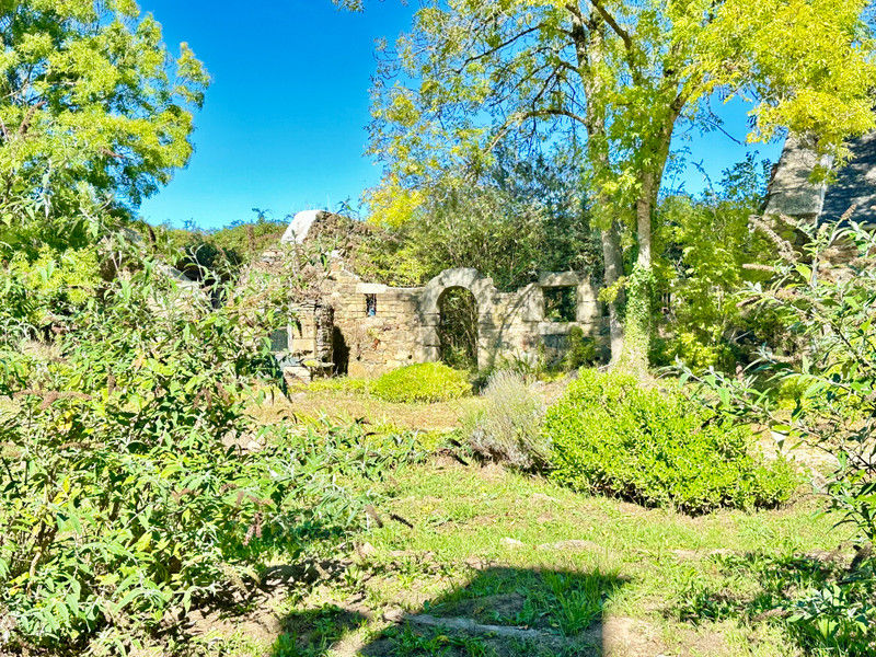 French property for sale in Tréduder, Côtes-d'Armor - €278,000 - photo 3