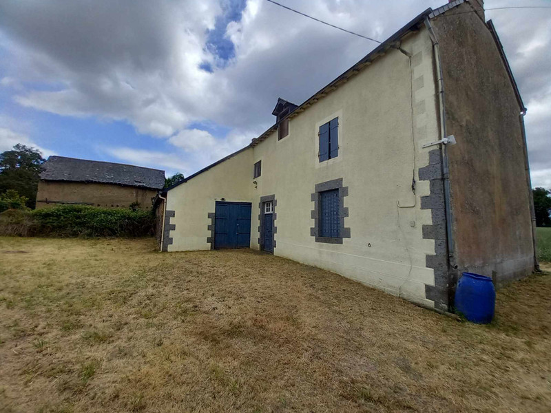 French property for sale in Loscouët-sur-Meu, Côtes-d'Armor - €156,990 - photo 1