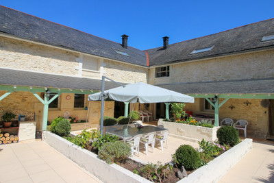 Maison à vendre à Nueil-sous-Faye, Vienne, Poitou-Charentes, avec Leggett Immobilier