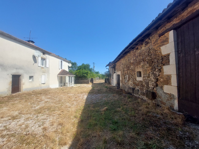 House for sale in Écuras Charente Lovely house with 3 bedrooms, big