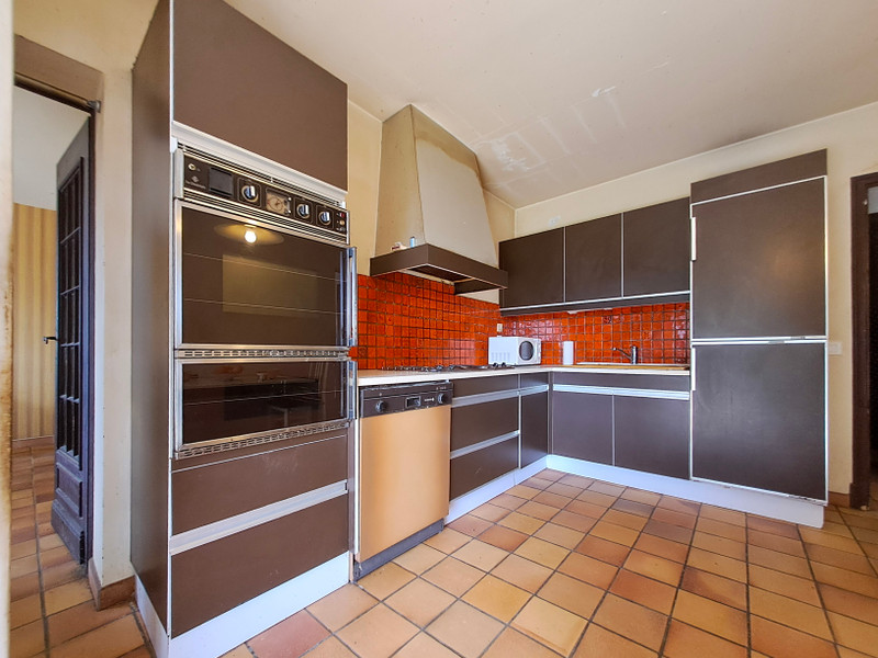 French property for sale in Barbazan-Debat, Hautes-Pyrénées - €240,000 - photo 4