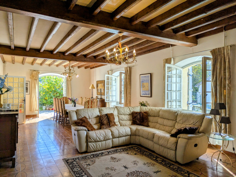 French property for sale in Villars, Dordogne - €205,200 - photo 1