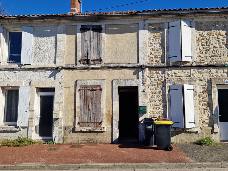 French property for sale in Angoulême, Charente - €42,500 - photo 0