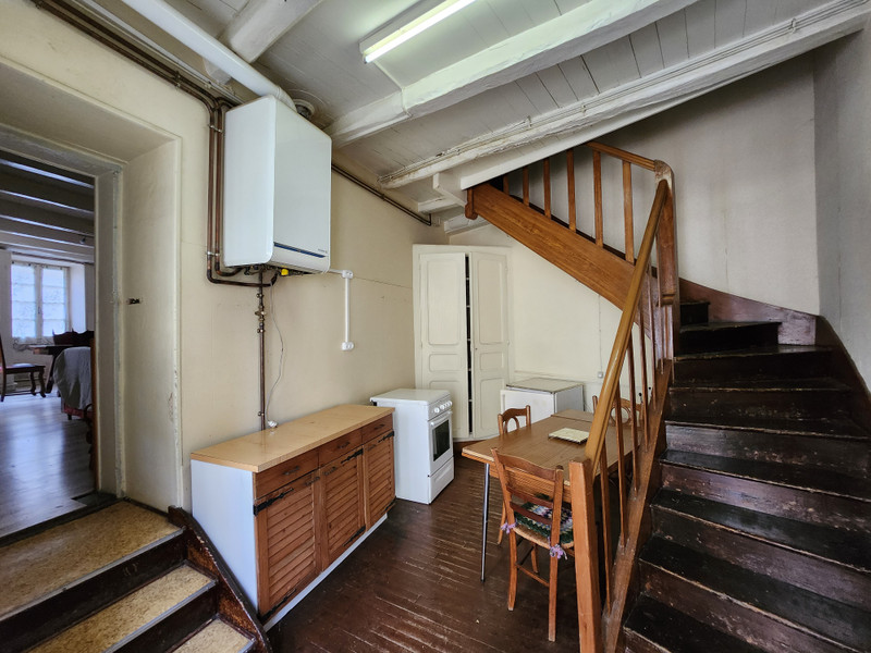 French property for sale in Tusson, Charente - &#8364;88,000 - photo 5