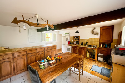 French property for sale in Lauzun, Lot-et-Garonne - €205,000 - photo 2