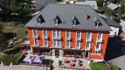 Commerce à vendre à Le Bourg-d'Oisans, Isère, Rhône-Alpes, avec Leggett Immobilier