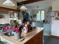 Maison à vendre à Isigny-le-Buat, Manche - 174.000 € - photo 3