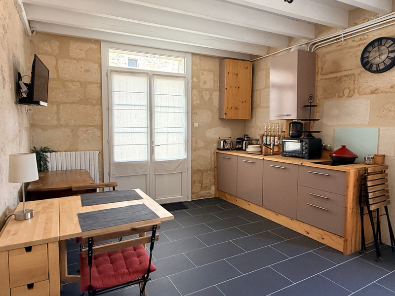 French property for sale in Saint-Romain-la-Virvée, Gironde - €412,340 - photo 5