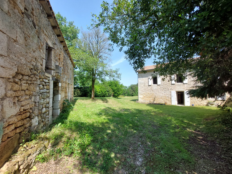 French property for sale in Angoulême, Charente - €190,800 - photo 4
