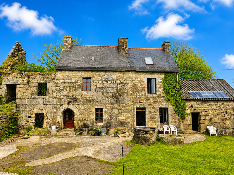 French property for sale in Kerpert, Côtes-d'Armor - €88,000 - photo 1