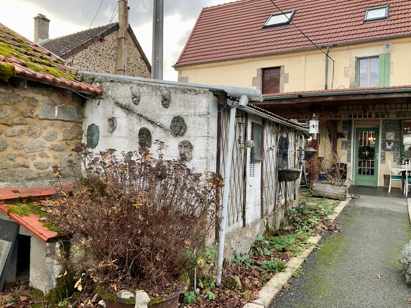 French property for sale in Saint-Pardoux-les-Cards, Creuse - €145,998 - photo 14