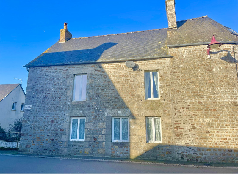 Maison à vendre à Saint-Calais-du-Désert, Mayenne - 56 000 € - photo 1