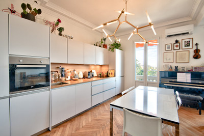 French property for sale in Nice, Alpes-Maritimes - €640,000 - photo 3