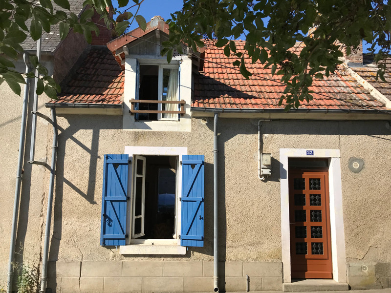 Maison à vendre à Mareuil-sur-Arnon, Cher - 53 600 € - photo 1