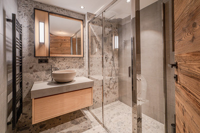 Ski property for sale in Meribel - €3,001,555 - photo 6