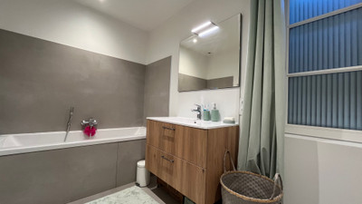 French property for sale in Arles, Bouches-du-Rhône - €483,000 - photo 3