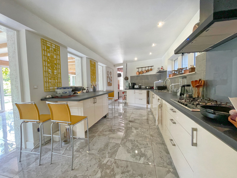 French property for sale in Parcoul-Chenaud, Dordogne - €975,000 - photo 5