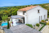 Maison à vendre à Saint-Saturnin-lès-Apt, Vaucluse - 465 000 € - photo 1