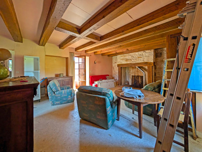 French property for sale in Hautefort, Dordogne - €143,000 - photo 7