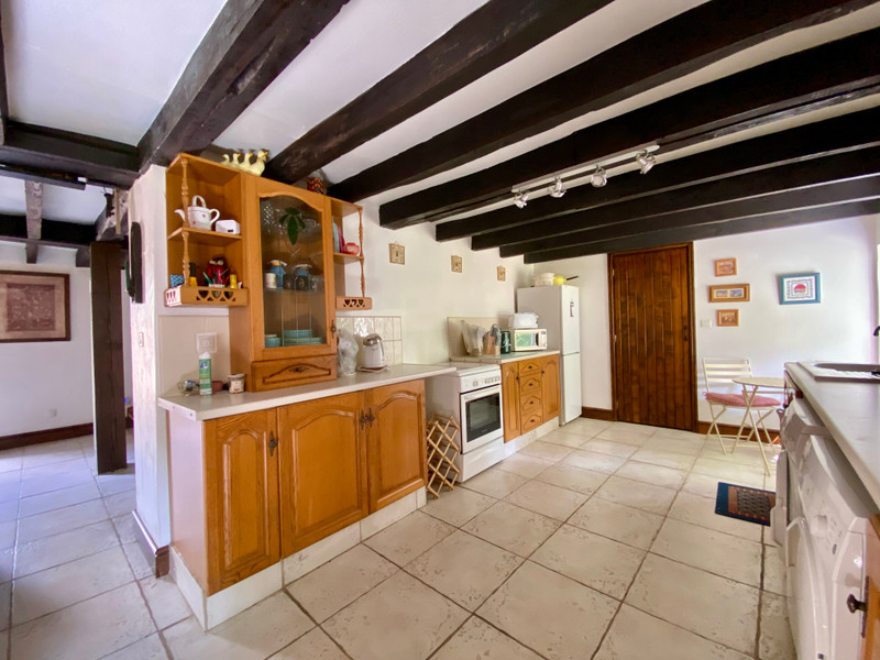 French property for sale in Vayres, Haute-Vienne - €129,000 - photo 3