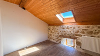 Propriété à vendre à Les Salles-Lavauguyon, Haute-Vienne - 64 600 € - photo n°6