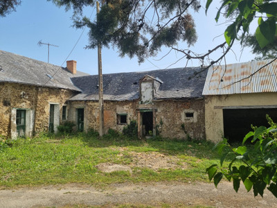 Maison à vendre à Saint-Denis-d'Anjou, Mayenne, Pays de la Loire, avec Leggett Immobilier