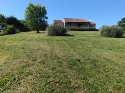 Maison à vendre à Availles-Limouzine, Vienne, Poitou-Charentes, avec Leggett Immobilier