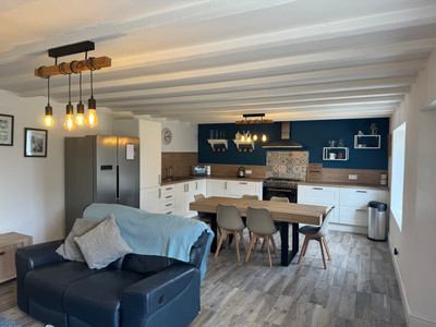 French property for sale in Saint-Gilles-Pligeaux, Côtes-d'Armor - €155,000 - photo 3